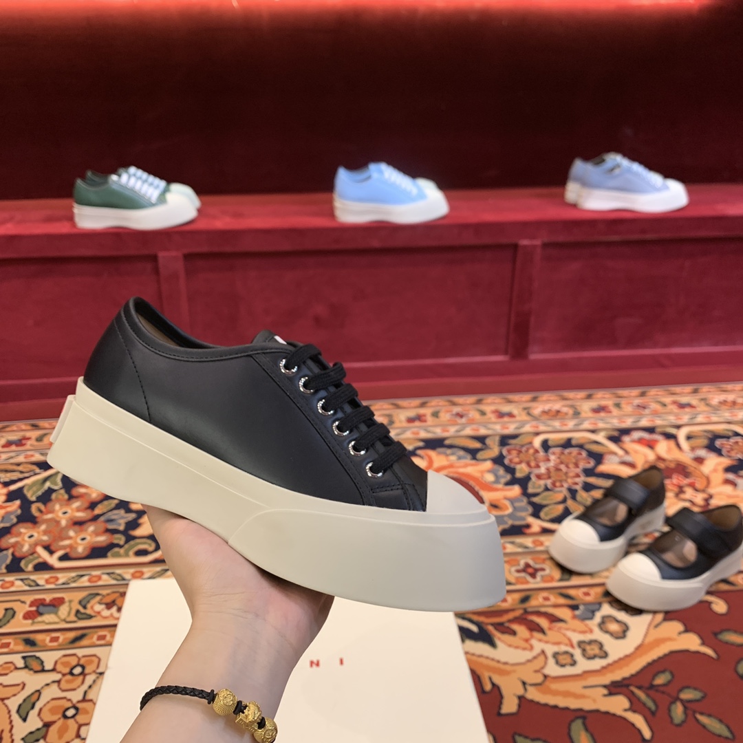 Women's high heels